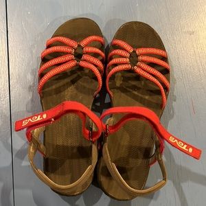 Teva sz 8.5 sandals